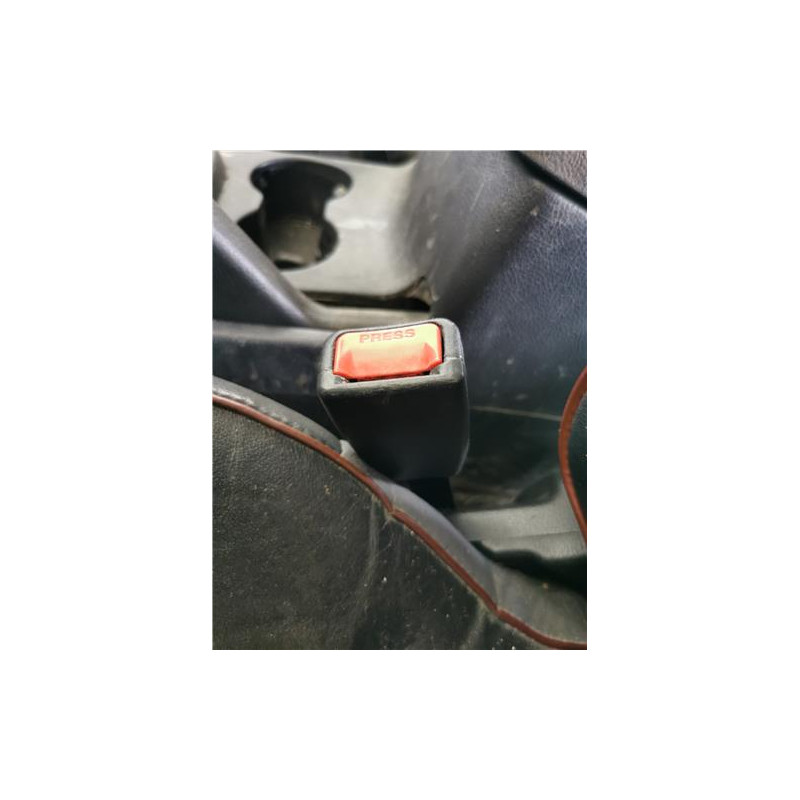 ANCLAJE CINTURON DEL. IZDO.