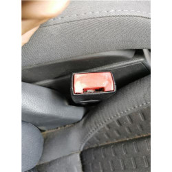 ANCLAJE CINTURON DEL. DCHO.