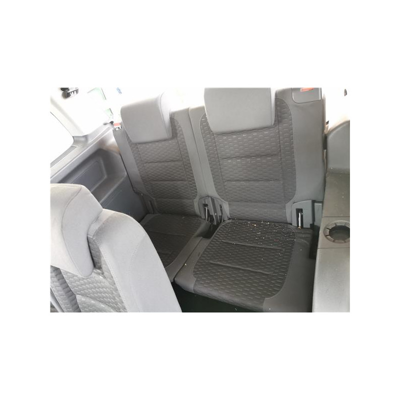 ASIENTOS TERCERA FILA