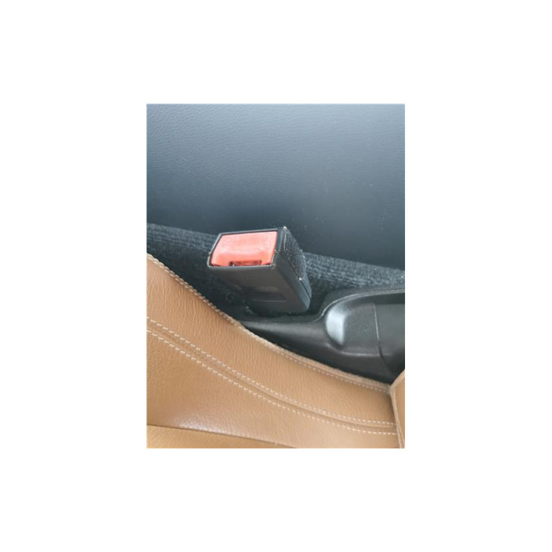 ANCLAJE CINTURON DEL. IZDO.