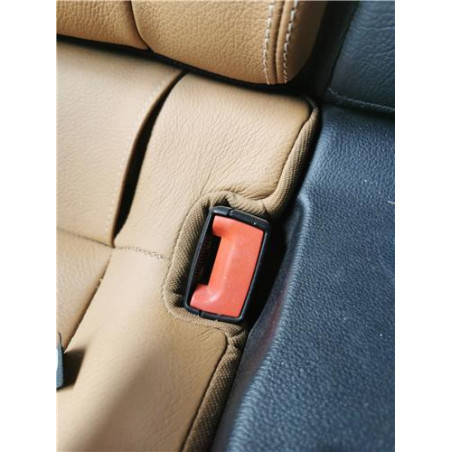 ANCLAJE CINTURON TRA. DCHO.