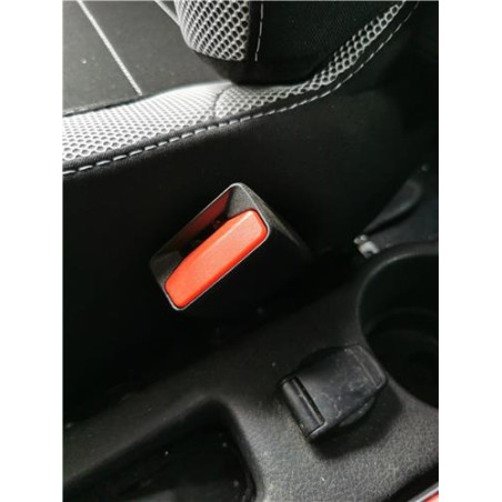 ANCLAJE CINTURON DEL. DCHO.