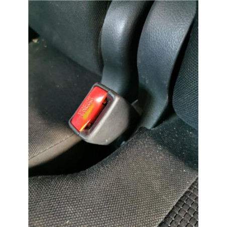 ANCLAJE CINTURON TRA. IZDO.