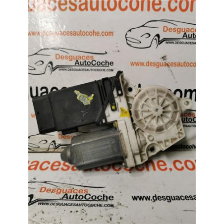 MOTOR ELEVALUNAS DEL. DCHO.