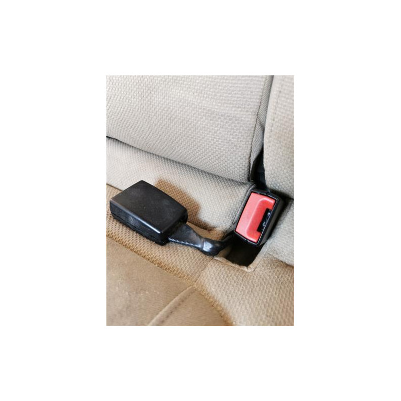 ANCLAJE CINTURON TRA. IZDO.