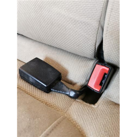 ANCLAJE CINTURON TRA. IZDO.