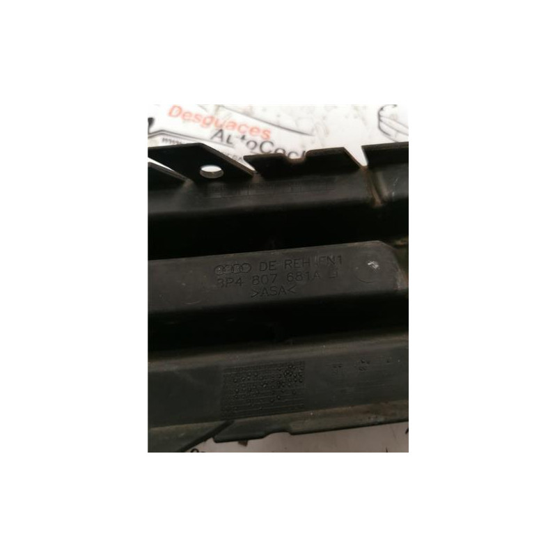 REJILLA PARAGOLPES DEL. IZDA.