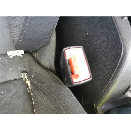 ANCLAJE CINTURON DEL. DCHO.