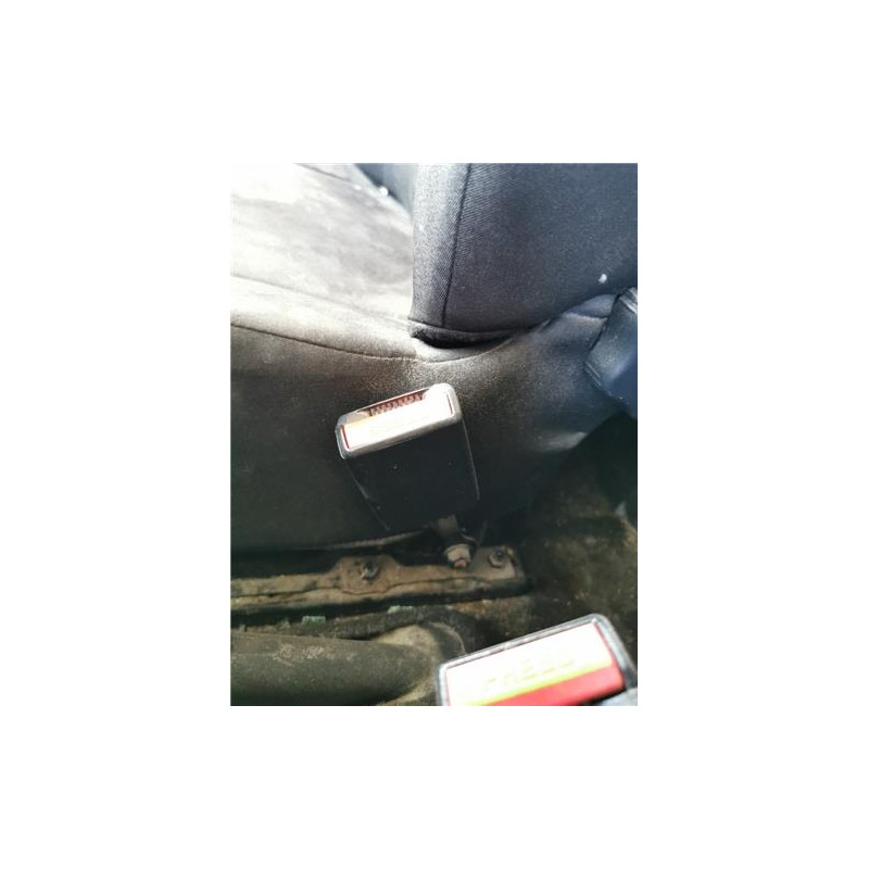 ANCLAJE CINTURON DEL. DCHO.