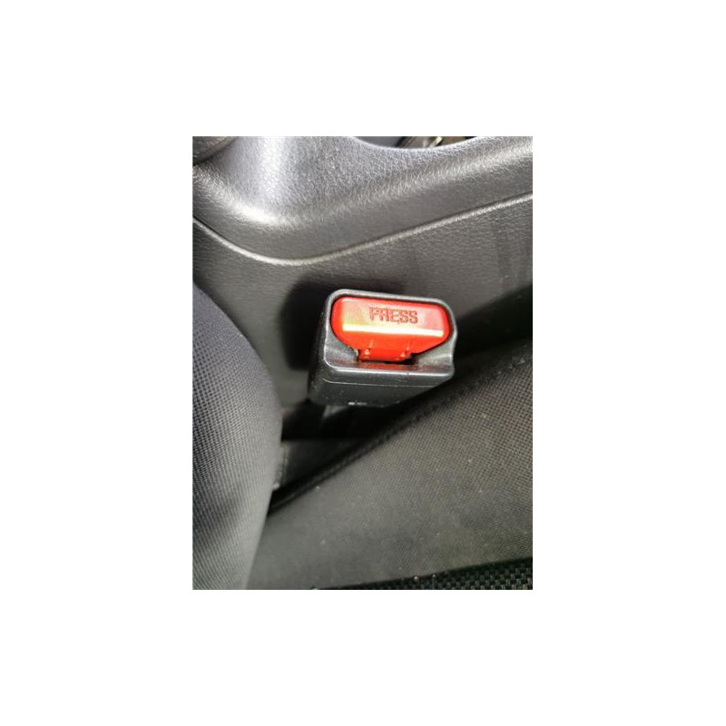 ANCLAJE CINTURON DEL. DCHO.