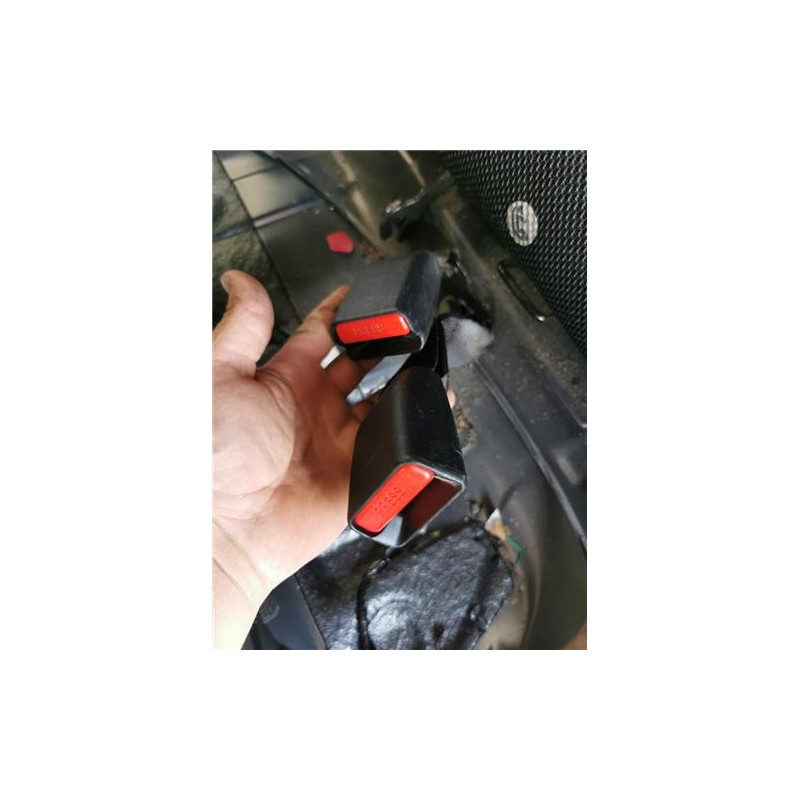 ANCLAJE CINTURON TRA. IZDO.