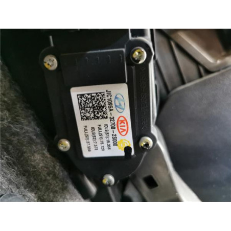PEDAL ACELERADOR