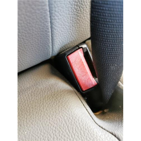 ANCLAJE CINTURON TRA. IZDO.