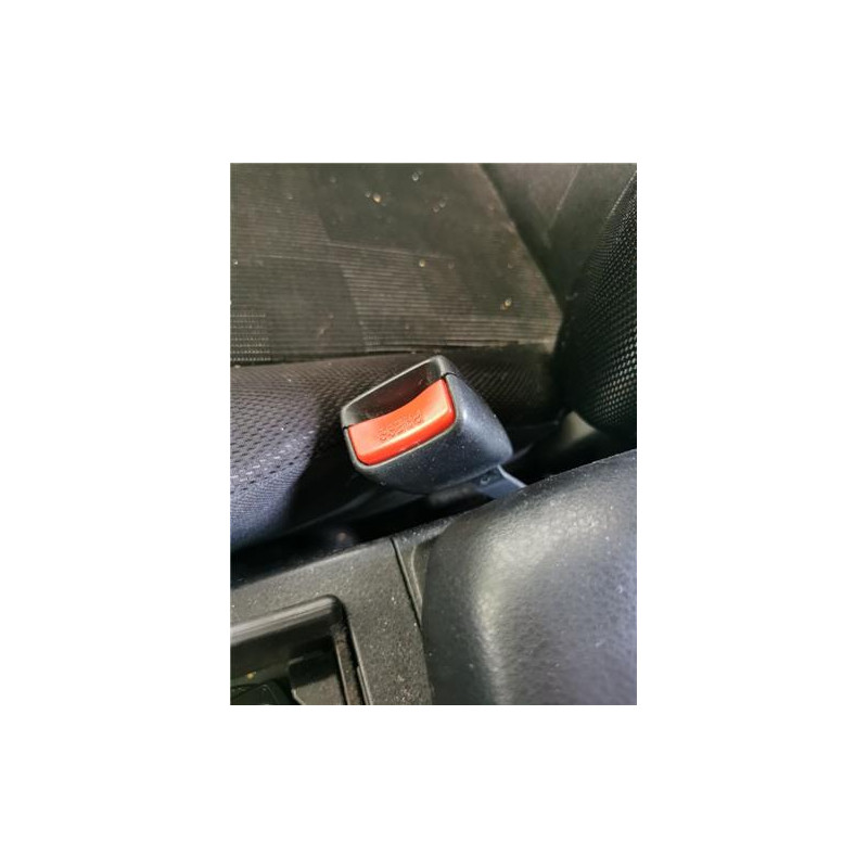 ANCLAJE CINTURON DEL. DCHO.