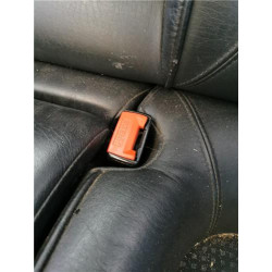 ANCLAJE CINTURON TRA. IZDO.