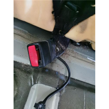 ANCLAJE CINTURON TRA. IZDO.