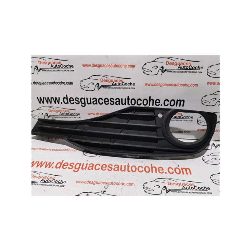 REJILLA PARAGOLPES DEL. IZDA.