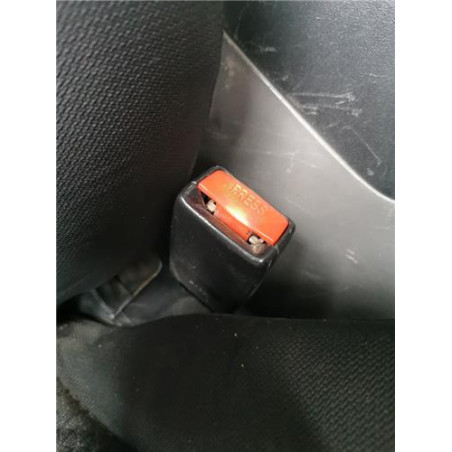 ANCLAJE CINTURON DEL. DCHO.