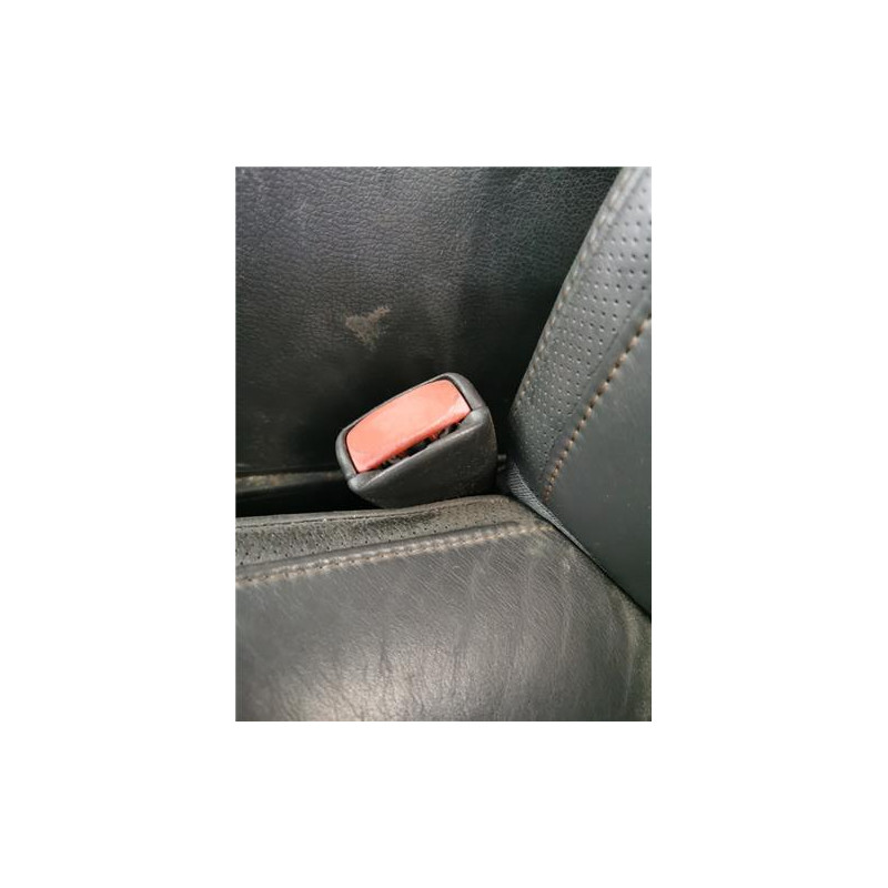 ANCLAJE CINTURON DEL. IZDO.