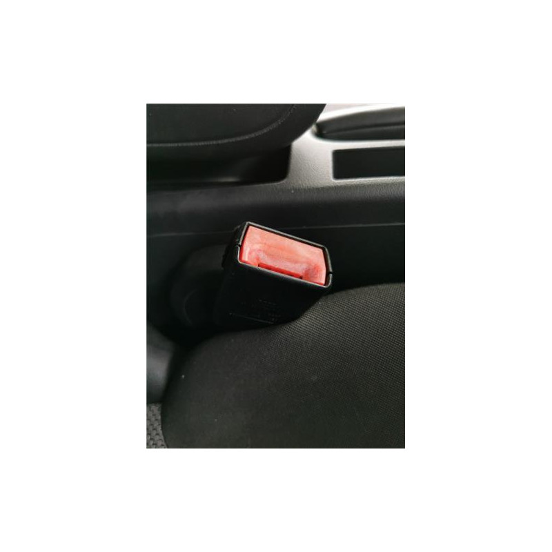 ANCLAJE CINTURON DEL. DCHO.