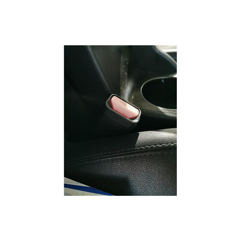 ANCLAJE CINTURON DEL. DCHO.