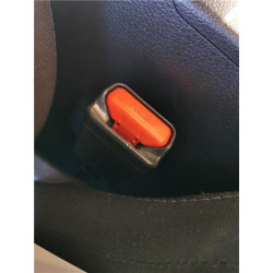 ANCLAJE CINTURON DEL. DCHO.