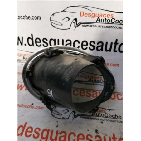 REJILLA PARAGOLPES DEL. DCHA.