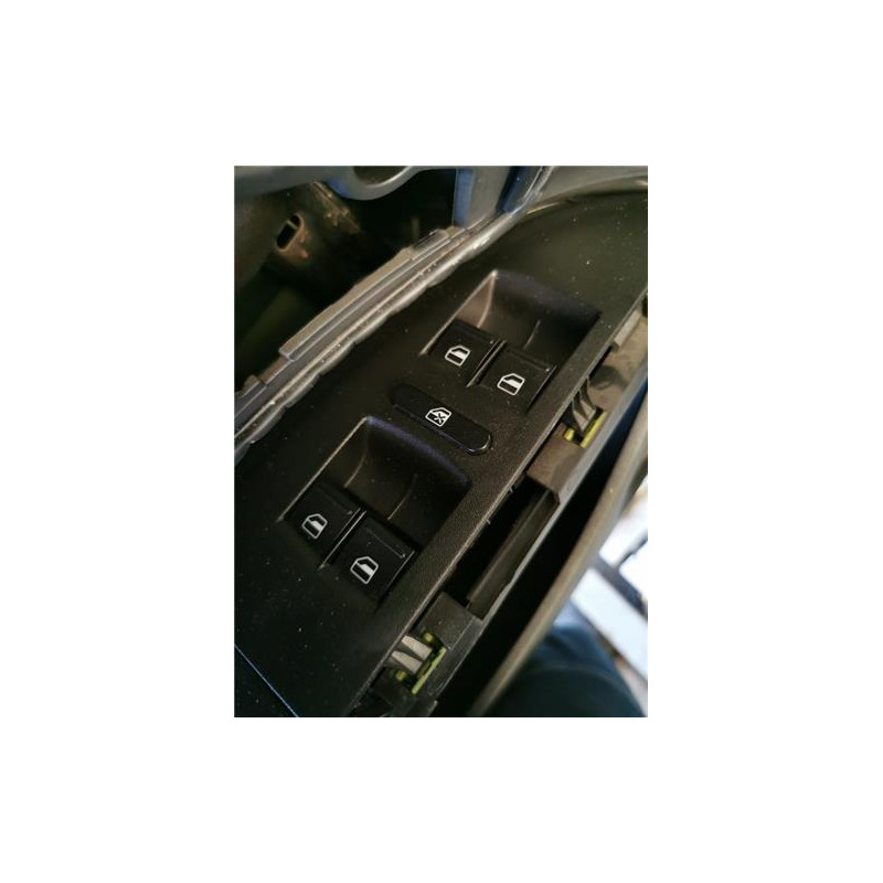 BOTONERA PUERTA DEL. IZDA.