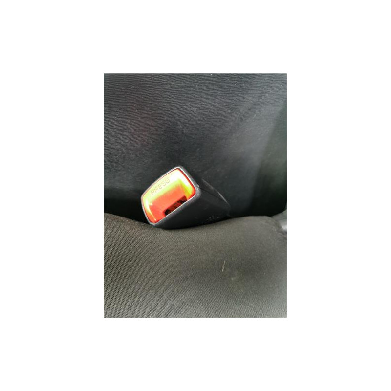 ANCLAJE CINTURON DEL. IZDO.