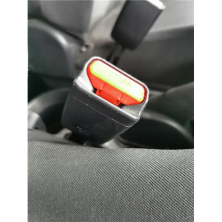 ANCLAJE CINTURON DEL. DCHO.