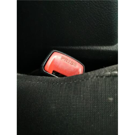 ANCLAJE CINTURON DEL. DCHO.