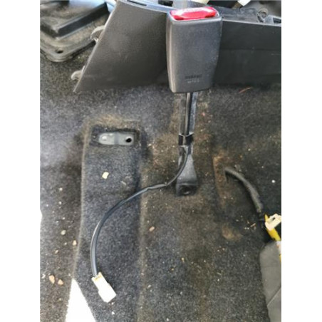 ANCLAJE CINTURON DEL. IZDO.