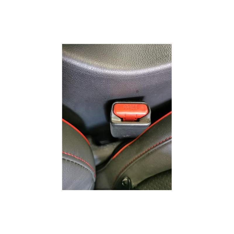 ANCLAJE CINTURON DEL. DCHO.