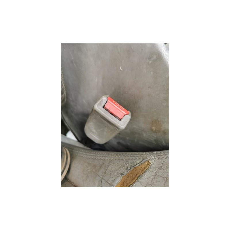 ANCLAJE CINTURON DEL. DCHO.