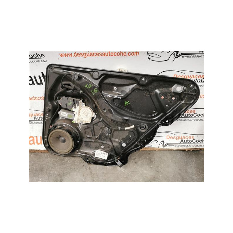 ELEVALUNAS ELECTRICO TRA. DCHO.