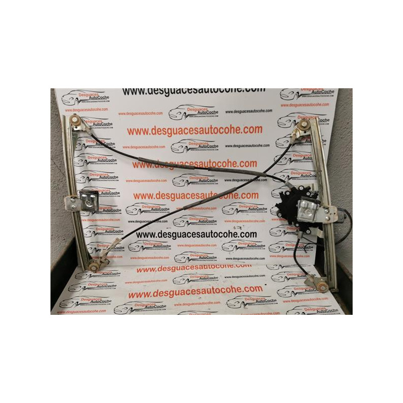 ELEVALUNAS ELECTRICO DCHO.