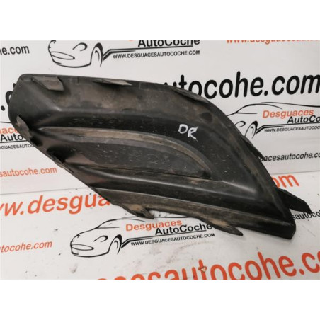 REJILLA PARAGOLPES DEL. DCHA.