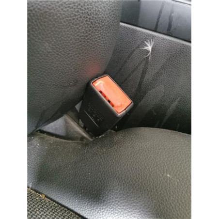 ANCLAJE CINTURON DEL. DCHO.