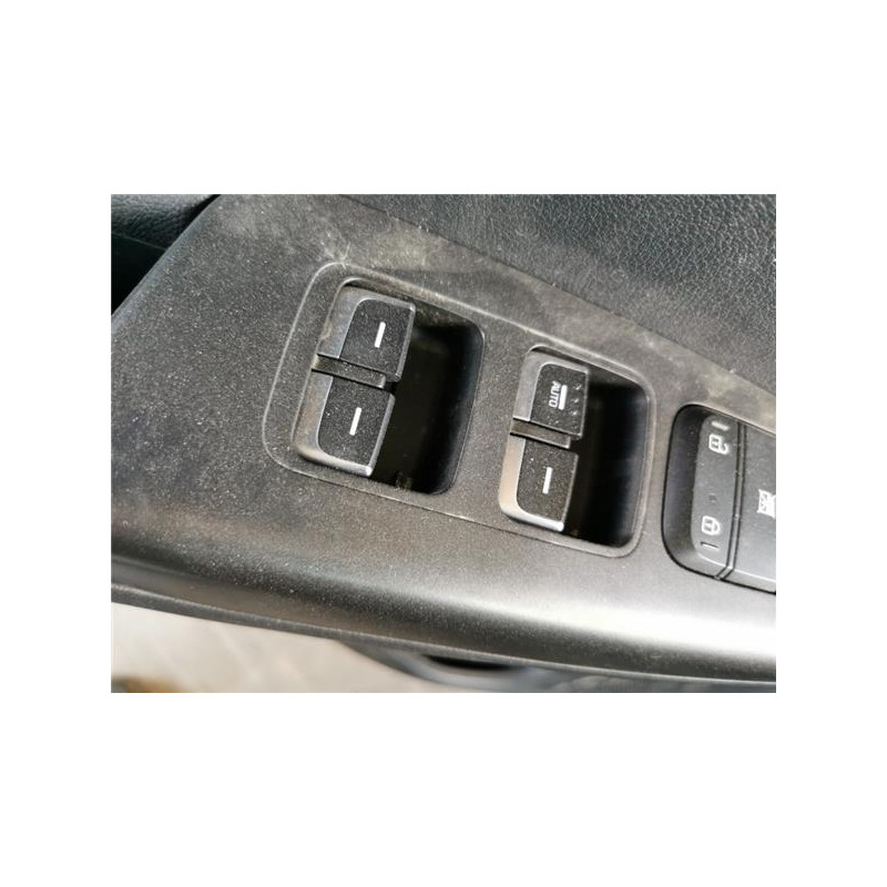 BOTONERA PUERTA DEL. IZDA.