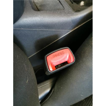 ANCLAJE CINTURON DEL. DCHO.