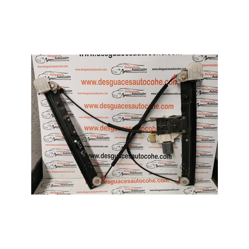 ELEVALUNAS ELECTRICO DEL. DCHO.