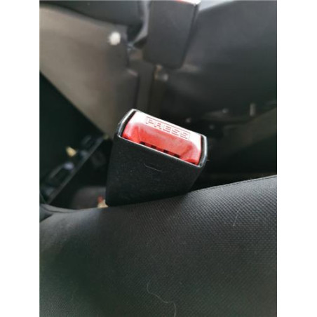 ANCLAJE CINTURON DEL. DCHO.