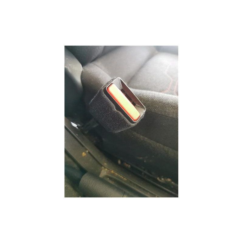 ANCLAJE CINTURON DEL. IZDO.