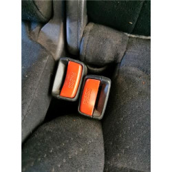 ANCLAJE CINTURON TRA. IZDO.