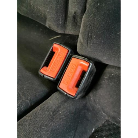 ANCLAJE CINTURON TRA. IZDO.