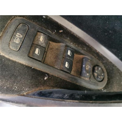 BOTONERA PUERTA DEL. IZDA.