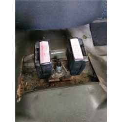 ANCLAJE CINTURON TRA. IZDO.