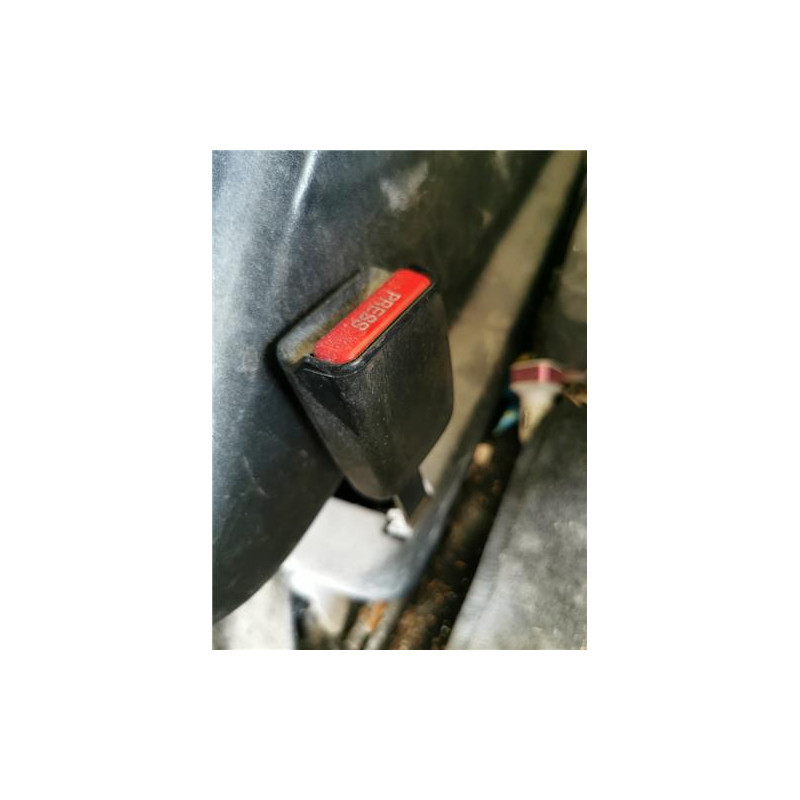 ANCLAJE CINTURON DEL. IZDO.