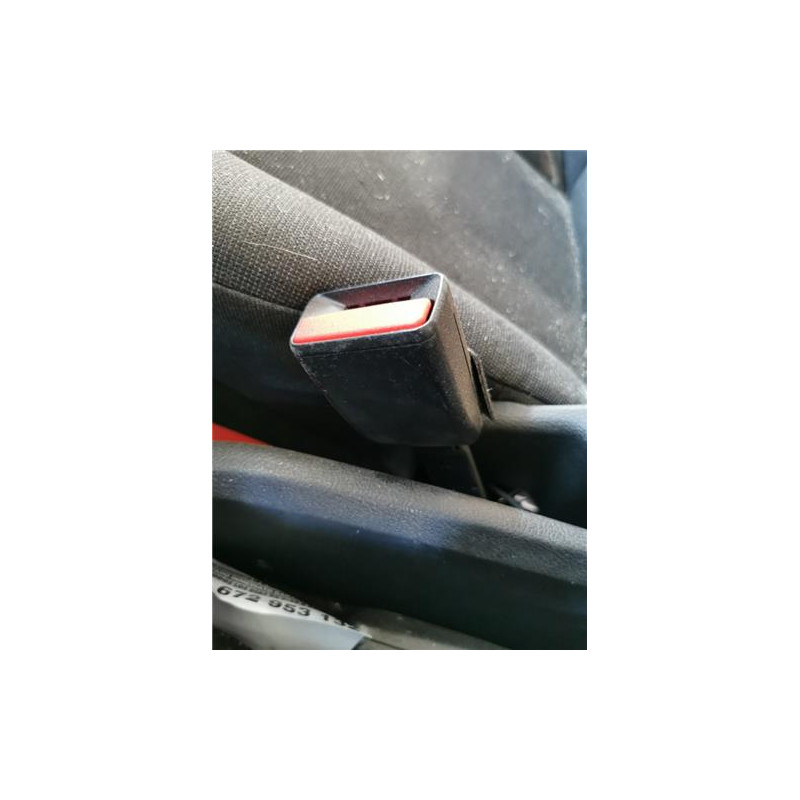 ANCLAJE CINTURON DEL. DCHO.