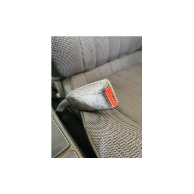 ANCLAJE CINTURON DEL. IZDO.